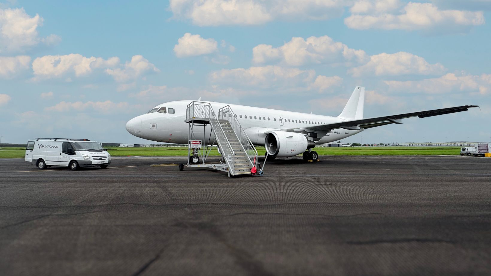 SmartLynx Australia Expands Fleet with Second Airbus A319 for ACMI Growth